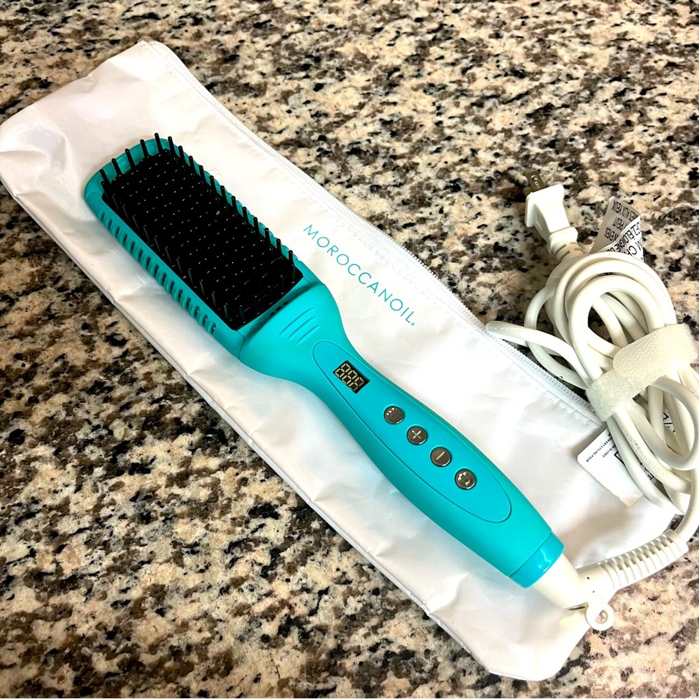 MoroccanOil Smooth Style Ceramic Heated Brush EUC